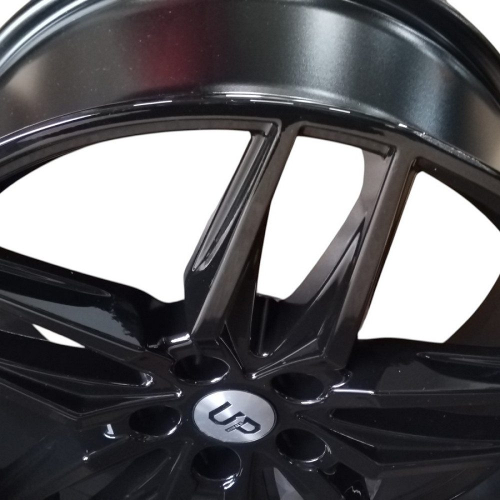 Легковой диск Wheels Up Up112 7x18 5x108 ET50 60,1 New black (уценка: замятие обода)