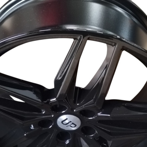 Легковой диск Wheels Up Up112 7x18 5x108 ET50 60,1 New black (уценка: замятие обода)