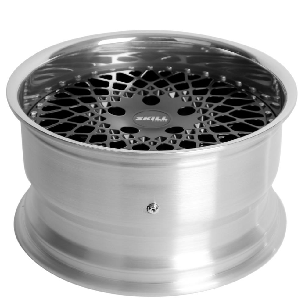 Легковой диск Skill Wheels SK0120 8x18 5x130 ET25 71,6 чёрный + полированный обод