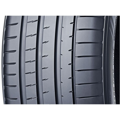 Легковая шина Yokohama Advan Sport V107 235/40 R18 95Y