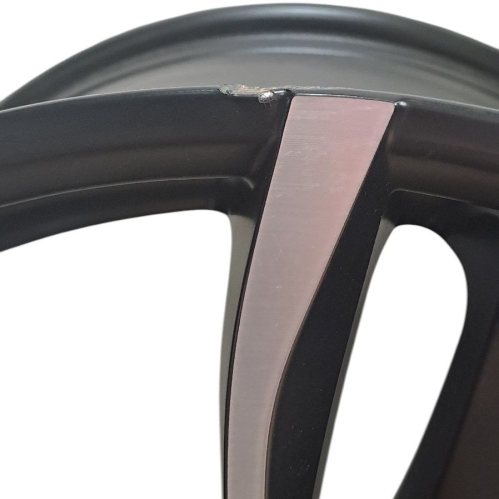 Легковой диск MAK Luft 8x18 5x120 ET30 72,6 Silver