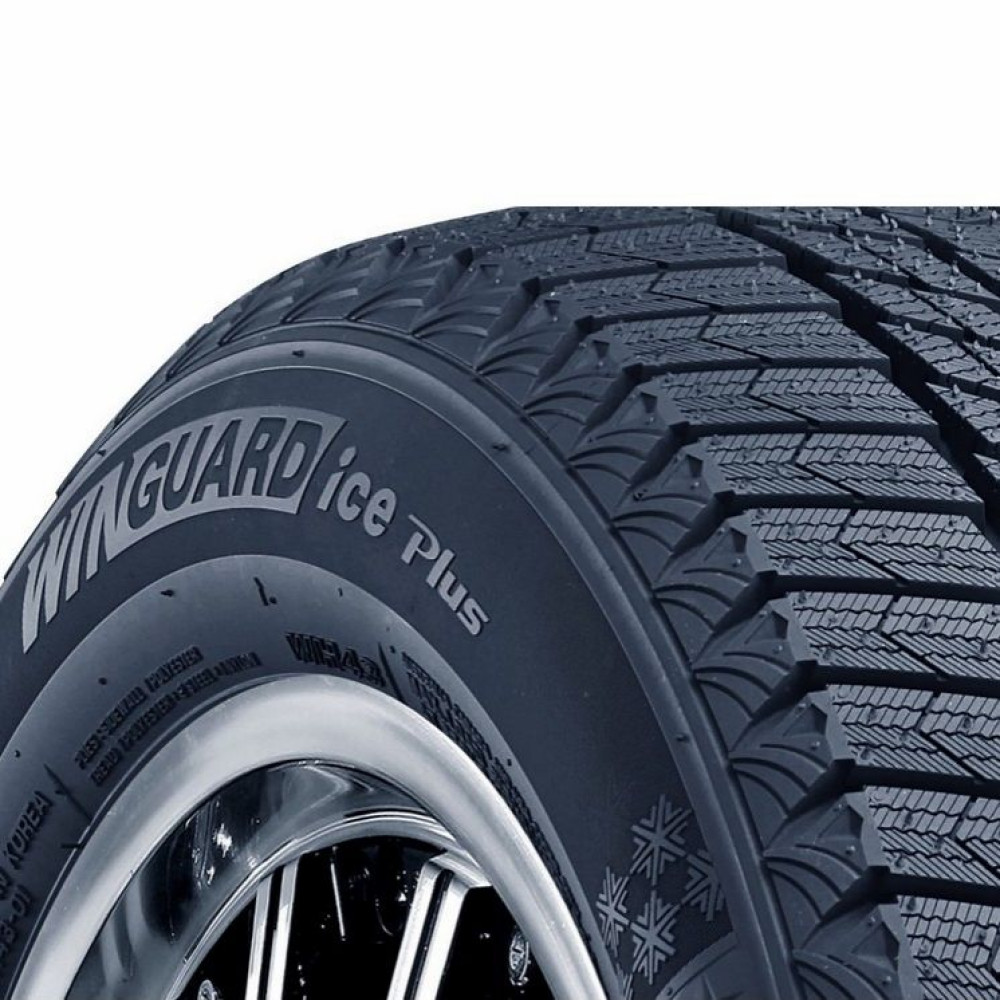 Легковая шина Nexen Winguard Ice Plus 245/40 R18 97T