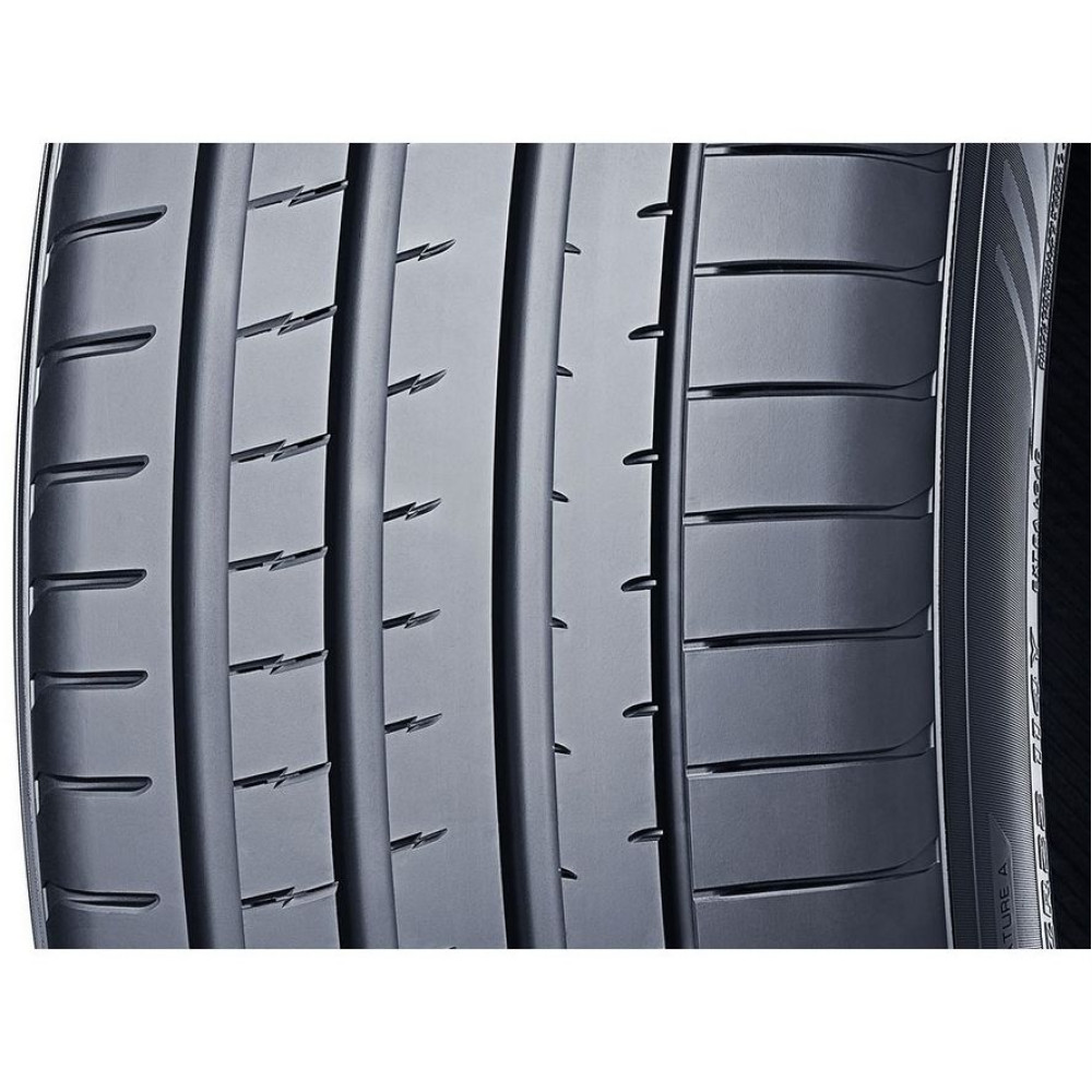 Легковая шина Yokohama Advan Sport V107 265/40 R22 106Y