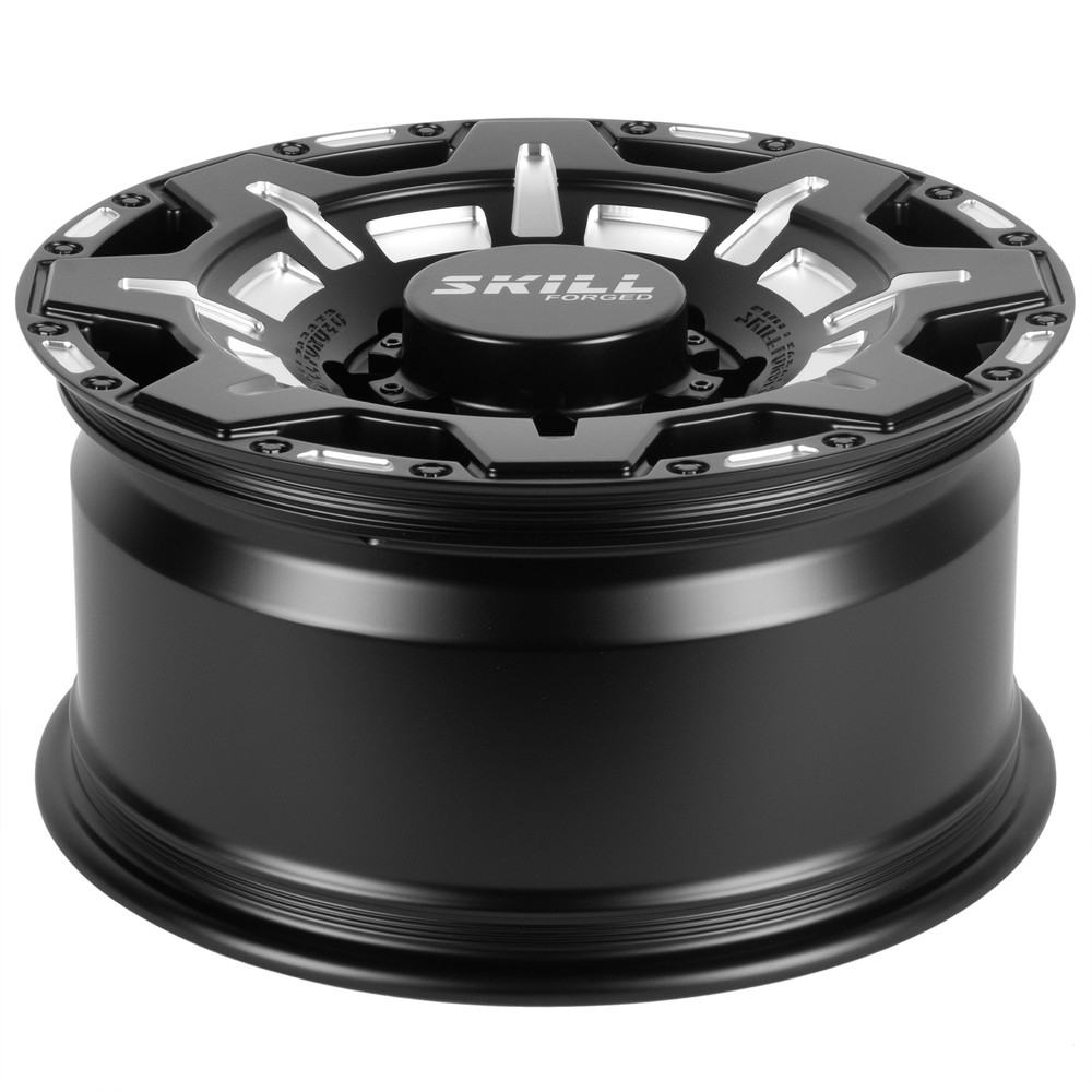 Легковой диск Skill Wheels SV308 8,5x17 8x165,1 ET25 121,3 чёрный матовый + полировка