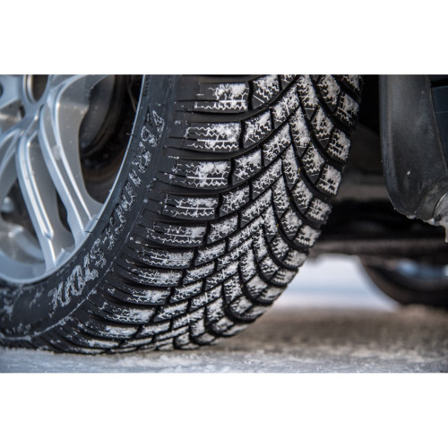 Легковая шина Bridgestone Blizzak LM005 195/45 R16 84H