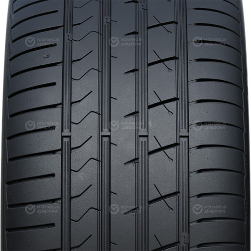 Habilead HF330 225/40 R19 93W