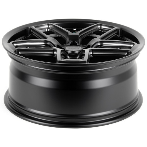 Легковой диск Skill Wheels SK818-CS427 9x21 5x108 ET35 63,3 Черный матовый + полировка + темный лак