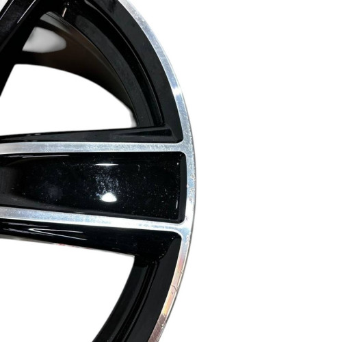 Легковой диск Dezent TH Dark 8,5x19 5x114,3 ET38 71,6 BFP (уценка: дефект ЛКП, после забортовки)