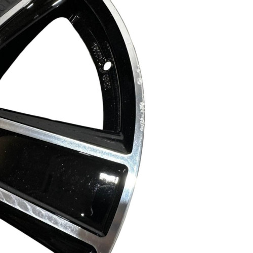 Легковой диск Dezent TH Dark 8x18 5x112 ET40 70,1 BFP