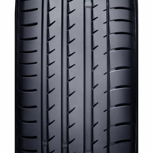 Легковая шина Yokohama Advan Sport V105T 235/65 R19 109V