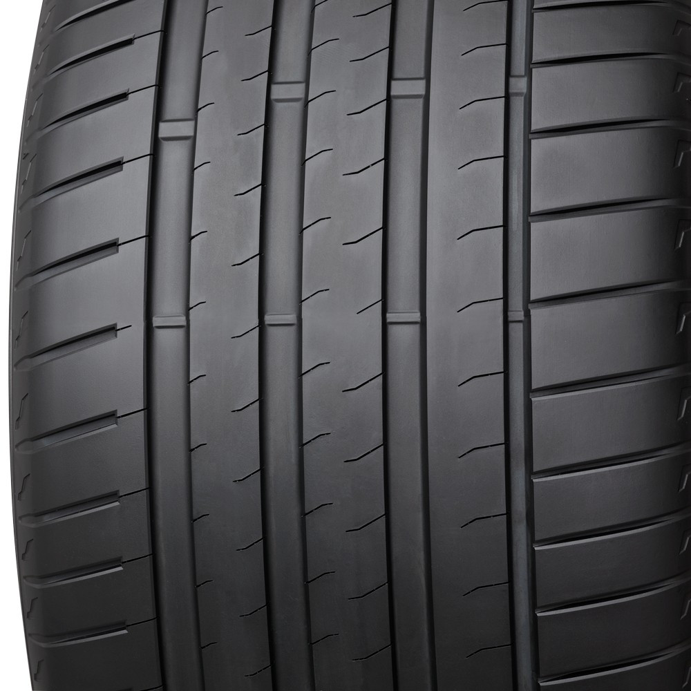 Легковая шина Bridgestone Potenza Sport 245/40 R19 98Y