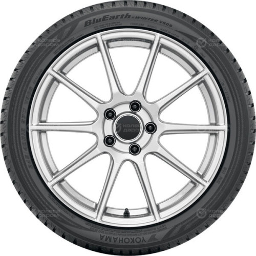 Yokohama BluEarth Winter V906 285/40 R22 110W