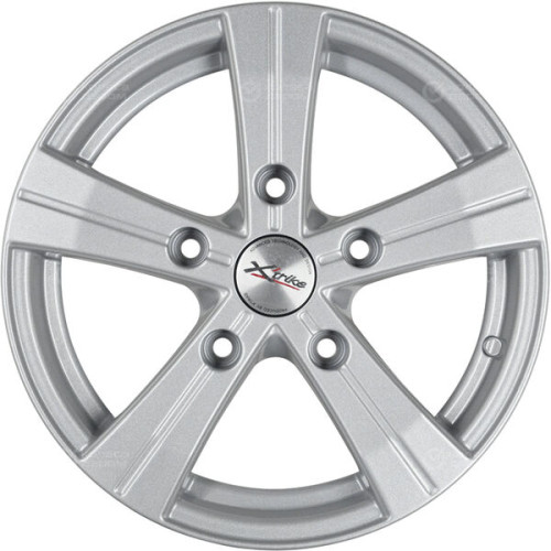 Колесный диск X-trike X121 6xR15 5x139.7 ET40 DIA98 серебристый
