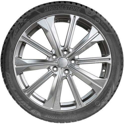 Bridgestone Blizzak Spike-03 225/60 R18 104T