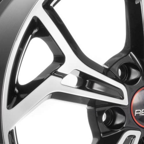 Легковой диск Remain R203 7x17 5x114,3 ET45 60,1 Алмаз черный